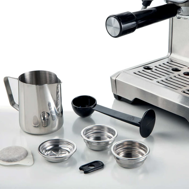Cafetera Espresso de metal con molinillo de café y monodosis Ariete