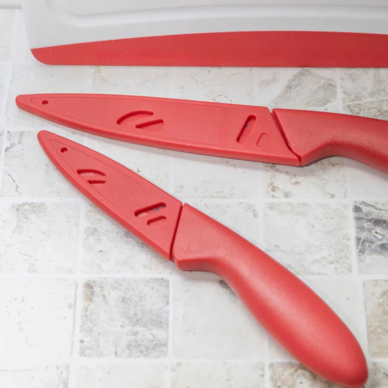 Set de 3 piezas de cuchillos y tabla de cortar Colourworks KitchenCraft