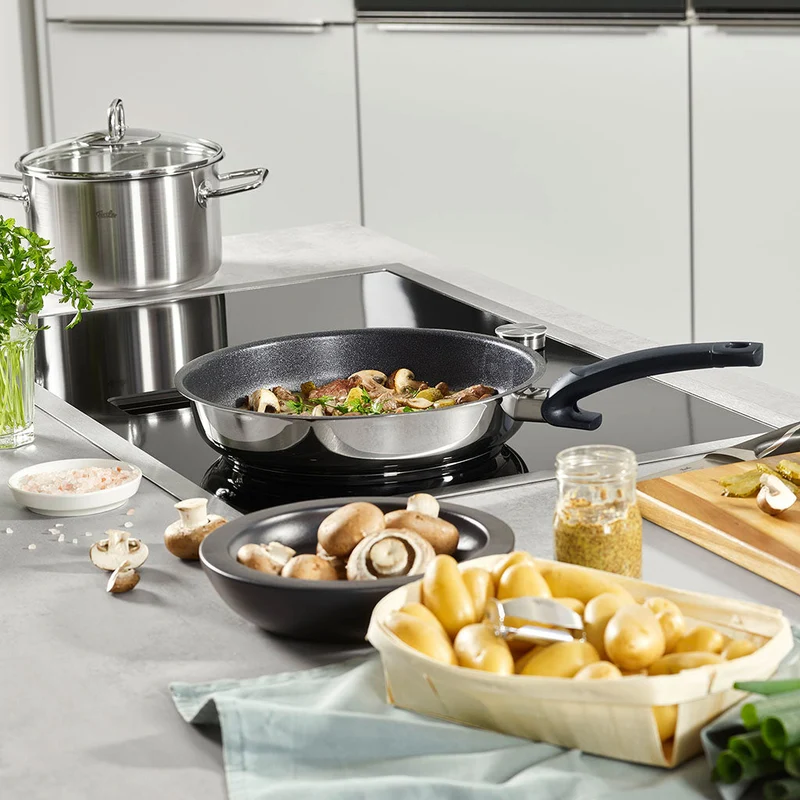 Sartén antiadherente con exterior inox Adamant® Premium Fissler