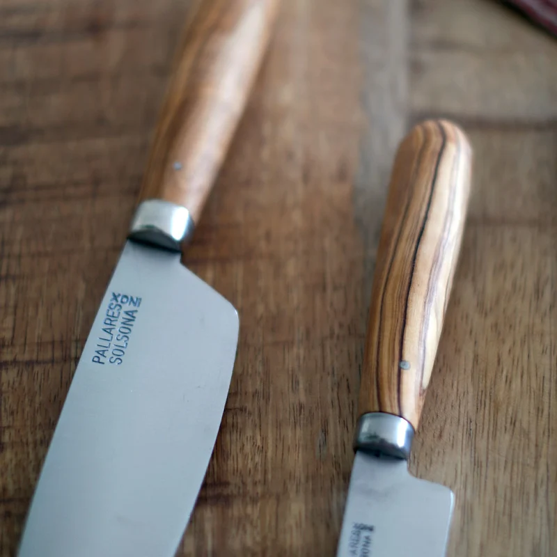 Cuchillos de cocina con mango redondo de olivo Pallarès