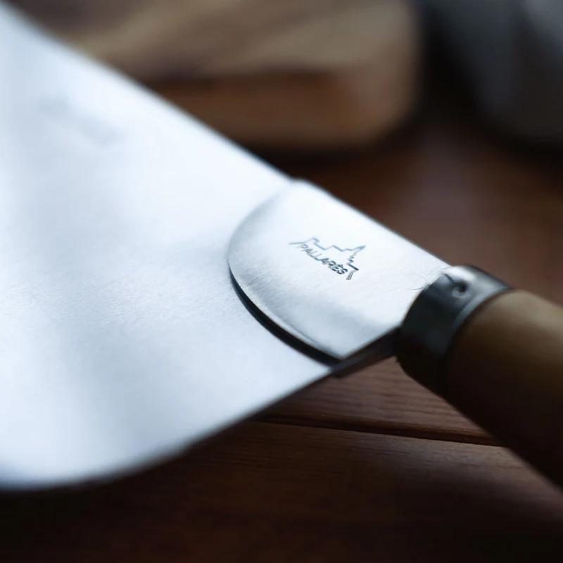 Cuchillo de cocina para pescado con mango de boj Pallarès