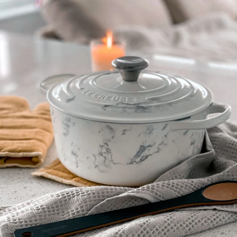 Cocotte de hierro White Marble Le Creuset (Edición Limitada)
