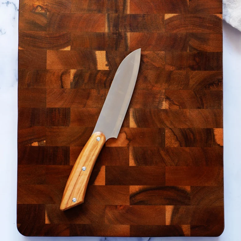 Cuchillo santoku con mango de madera de olivo Roger Orfevre