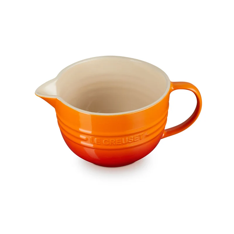 Bol cerámico con asa y pico vertedor de Le Creuset