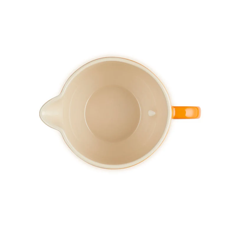 Bol cerámico con asa y pico vertedor de Le Creuset