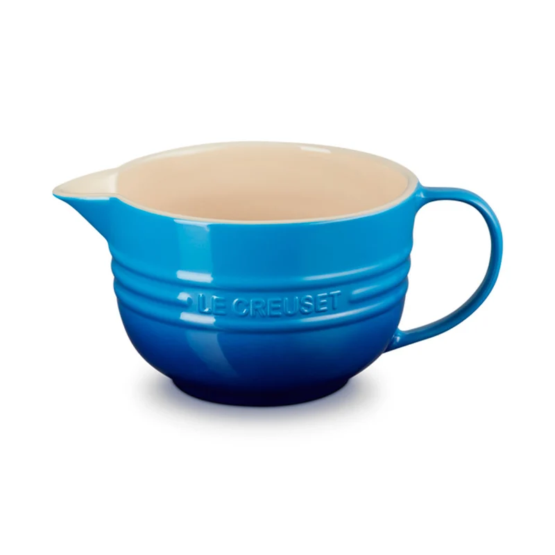 Bol cerámico con asa y pico vertedor de Le Creuset