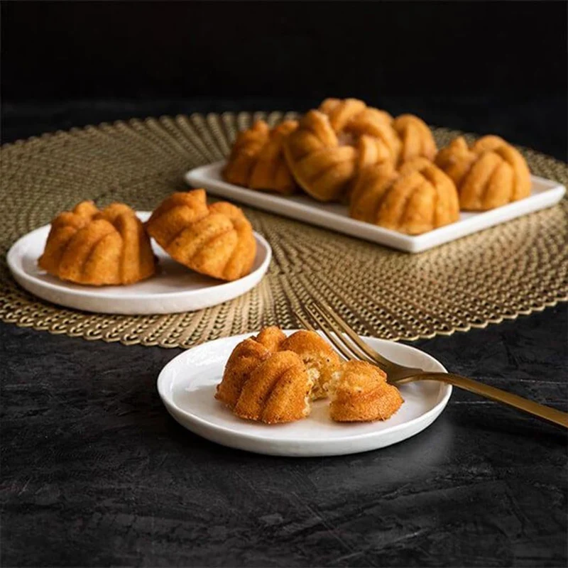 Molde Braided Bundtlette Pan Nordic Ware 75º Aniversario