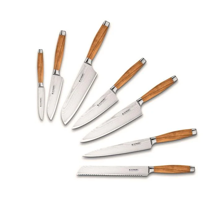 Cuchillos Le Creuset de acero damasco con mango de madera de olivo
