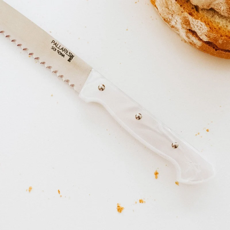 Cuchillo de pan Pallarès de acero inoxidable con mango de nácar