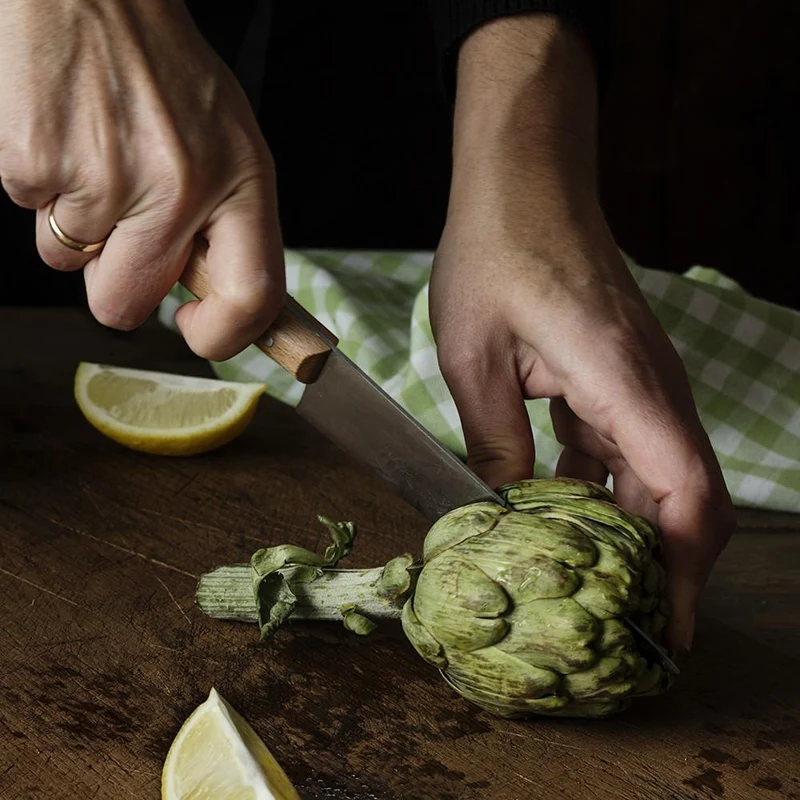 Cuchillo de cocina Pallarès de acero carbono con mango de haya