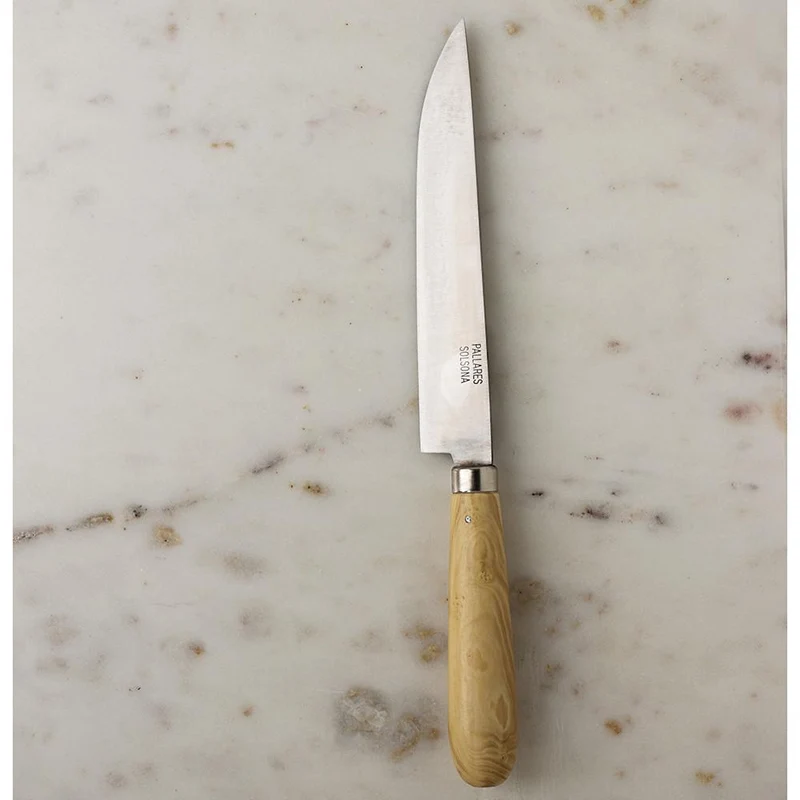 Cuchillo de cocina Pallarès de acero carbono con mango de boj