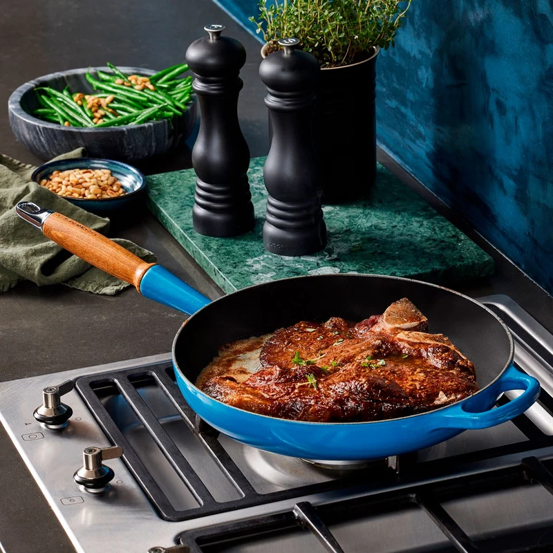 Sartén de hierro con mango de madera Le Creuset