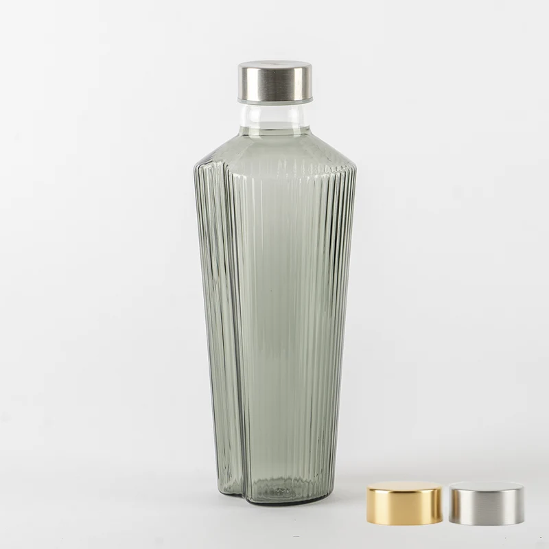 90 cl - Handy Bottiglia Acqua Soffiata e Lavorata a Mano In Vetro Borosilicato