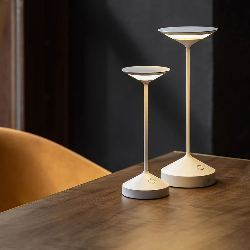 22 cm - Tempo Mini Lampada Da Tavolo Ricaricabile In Alluminio