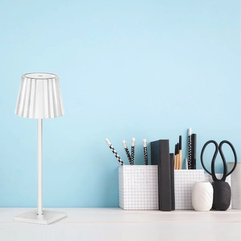 38 cm - K-Light Lampada Da Tavolo In Alluminio