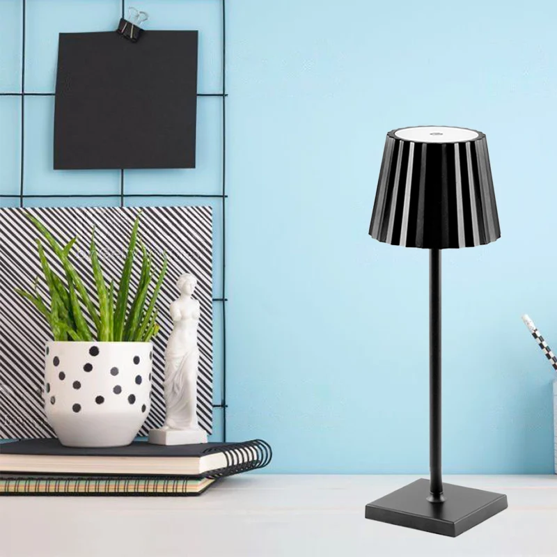 38 cm - K-Light Lampada Da Tavolo In Alluminio