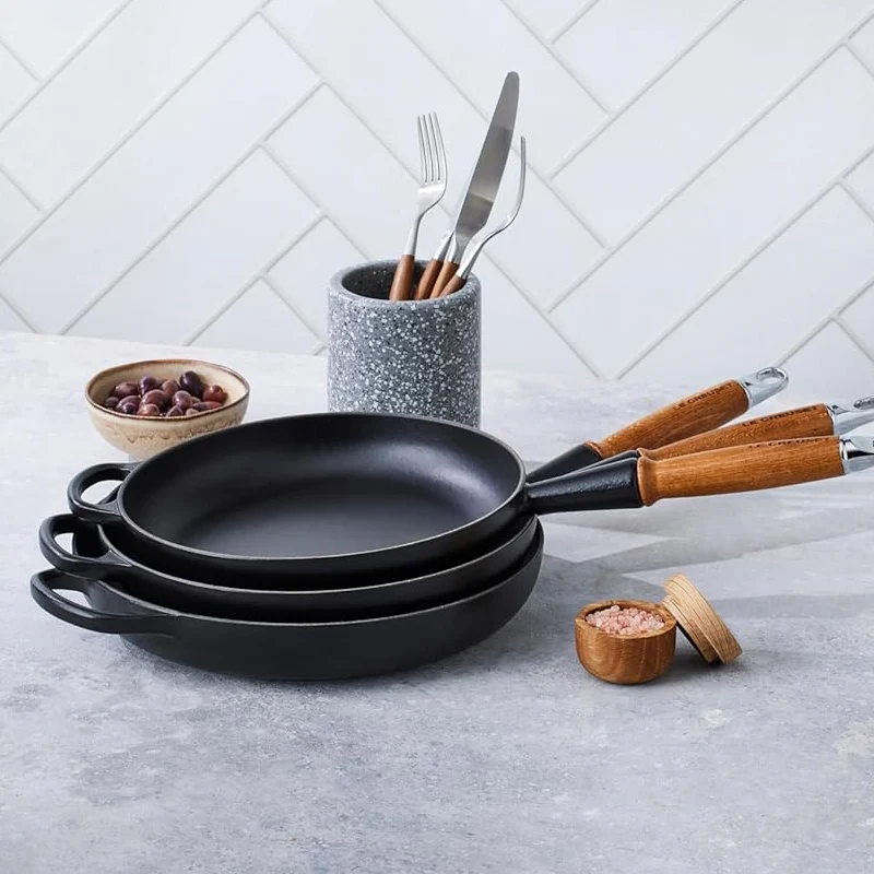 24 cm - Tradition Padella In Ghisa Smaltata con Manico In Legno